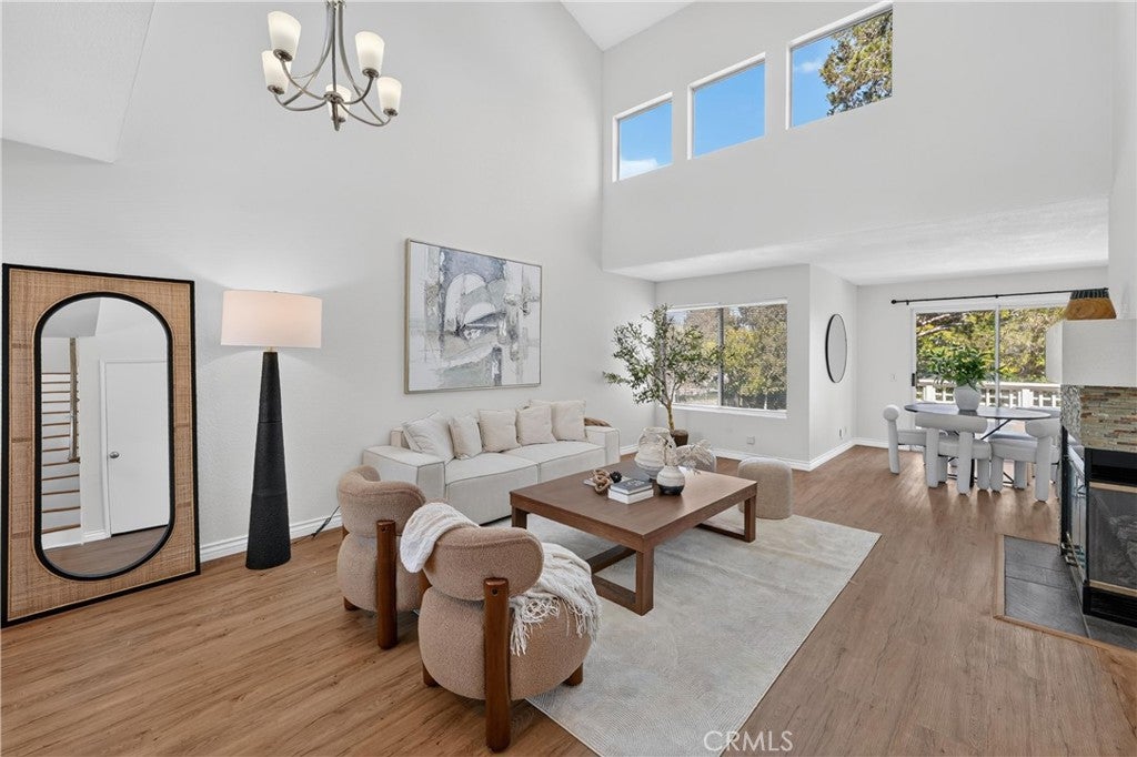 12 Ashwood