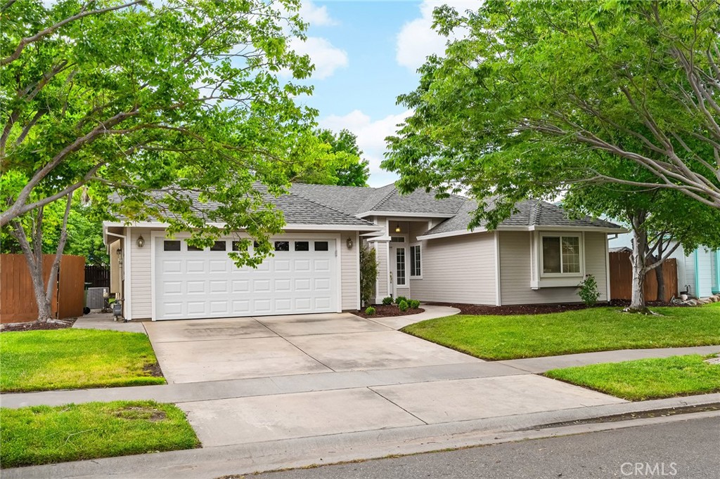 3122 Ceanothus Avenue