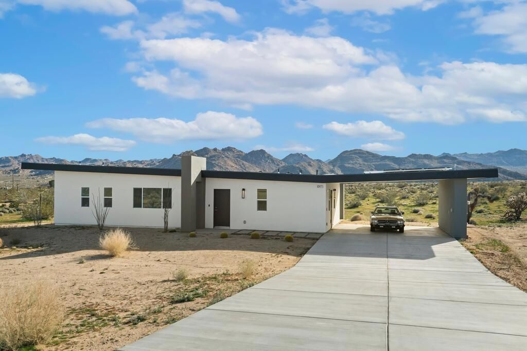 Photo of 62471 Crestview Drive, Joshua Tree, CA 92252 (MLS # 219141514DA)