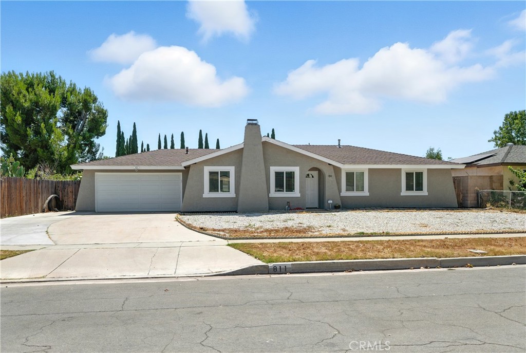 Welcome to this beautifully updated single-story home in the City of Rialto offering 3 bedrooms and 2 bathrooms. This move-in ready property features a modern open-concept floor plan with new flooring throughout and abundant natural light.
The upgraded kitchen is a true centerpiece, showcasing white cabinets, quart countertops, a stylish backsplash, large center island with seating, and stainless-steel appliances. The spacious living and dining areas flow seamlessly, creating the perfect space for entertaining and everyday living.
Both bathrooms have been upgraded with updated vanities and finishes, complementing the home’s clean and modern design. The primary suite offers comfort and functionality with ample storage and a bright atmosphere.
Additional highlights include an electric car charger station, offering convenience and sustainability for today’s lifestyle. The backyard includes a covered patio, ideal for gatherings or simply relaxing.
Located close to shopping, schools, parks, restaurants, and quick access to the 10 freeway, this home blends comfort, style, and convenience in a desirable neighborhood-ready for its new owners to move in and enjoy.