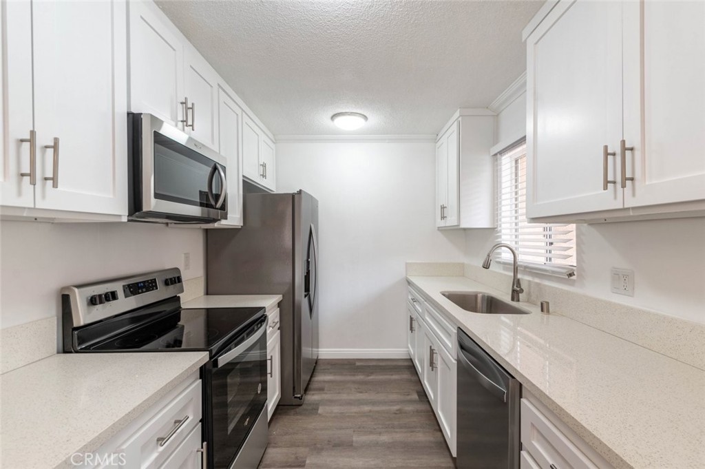 Properties 4 6520 Shirley Avenue 3