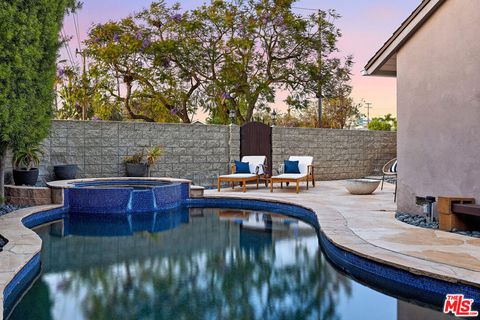 Photo of 6213 S Corning Avenue, Los Angeles, CA 90056 (MLS # 26667073)