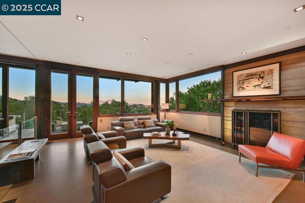 UPPER HAPPY VLY - Residential