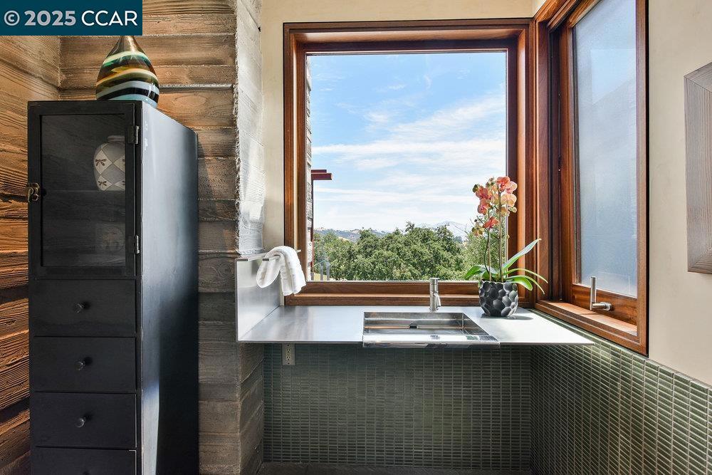 UPPER HAPPY VLY - Residential