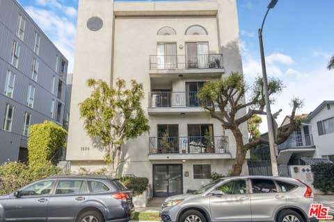 Photo of 1524 Granville Avenue, Los Angeles, CA 90025 (MLS # 26876225)
