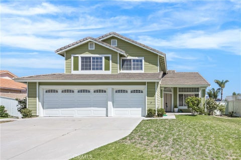Photo of 3825 Goldenrod AVE, Rialto, CA 92377 (MLS # PW26141041)