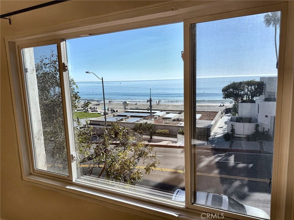 Photo of 212 N Coast Highway #9, Laguna Beach, CA 92651 (MLS # SR26015133)