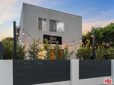 Photo of 656 Indiana Avenue #2, Venice, CA 90291 (MLS # 26835117)