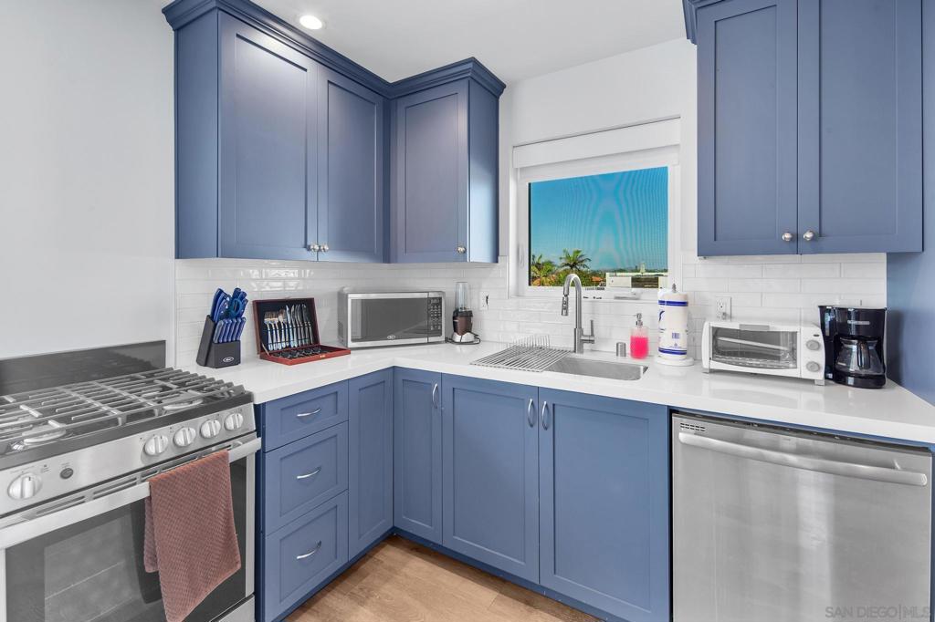 Mission Beach - Residential Income