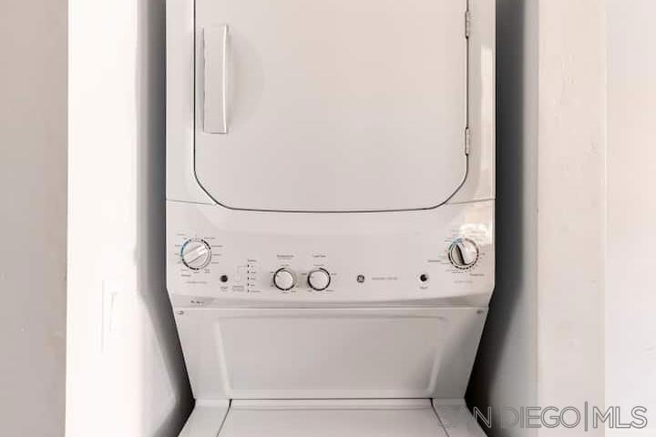 Mission Beach - Residential Income