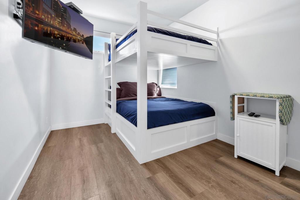 Mission Beach - Residential Income