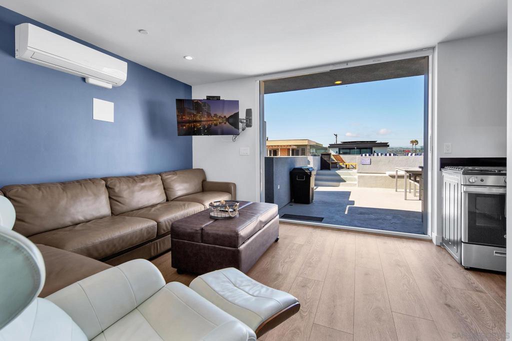 Mission Beach - Residential Income