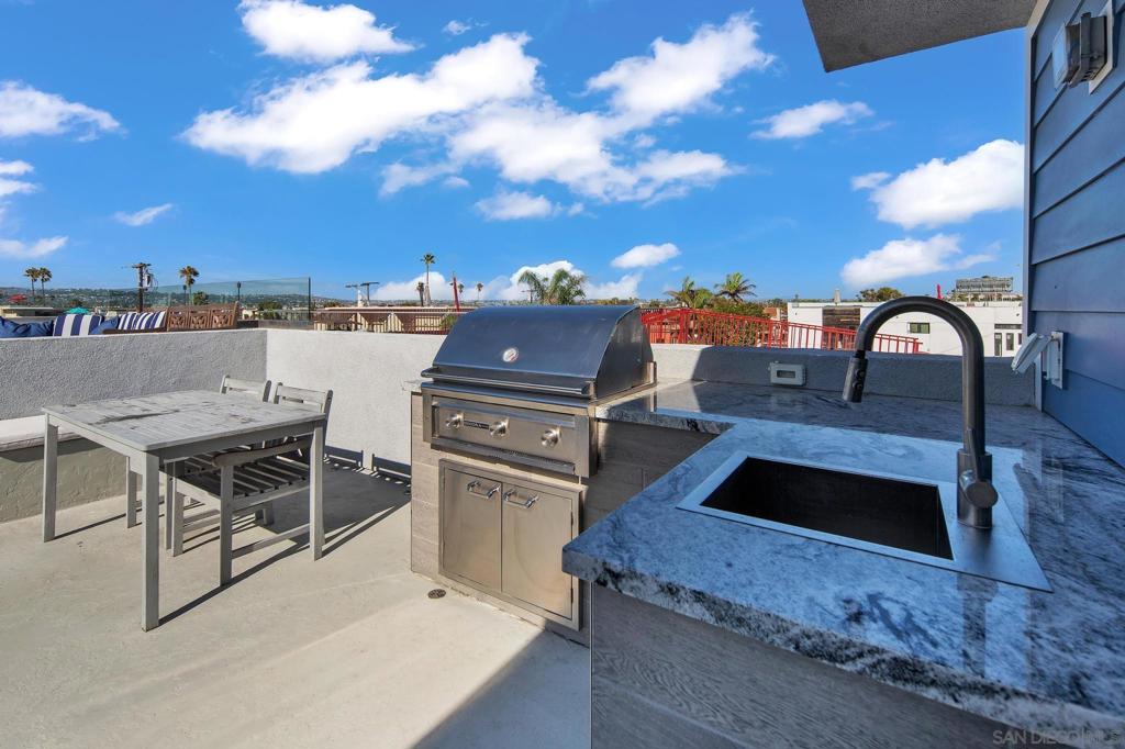 Mission Beach - Residential Income