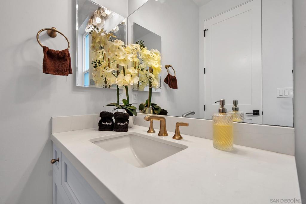 Mission Beach - Residential Income