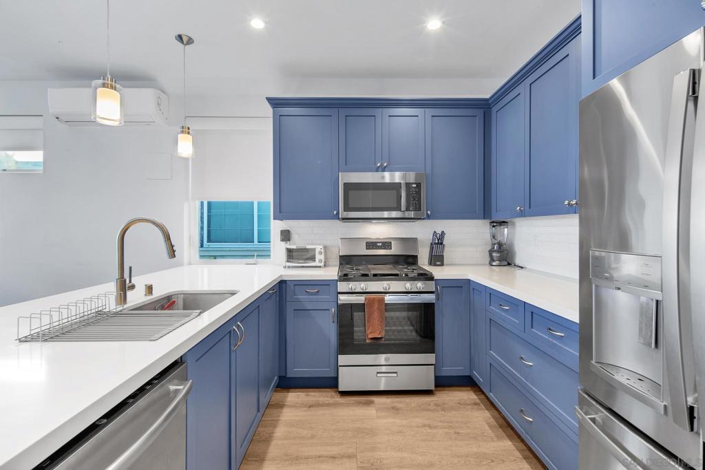 Mission Beach - Residential Income