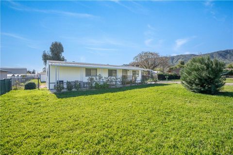 32860 Skylark Lake Elsinore CA 92530