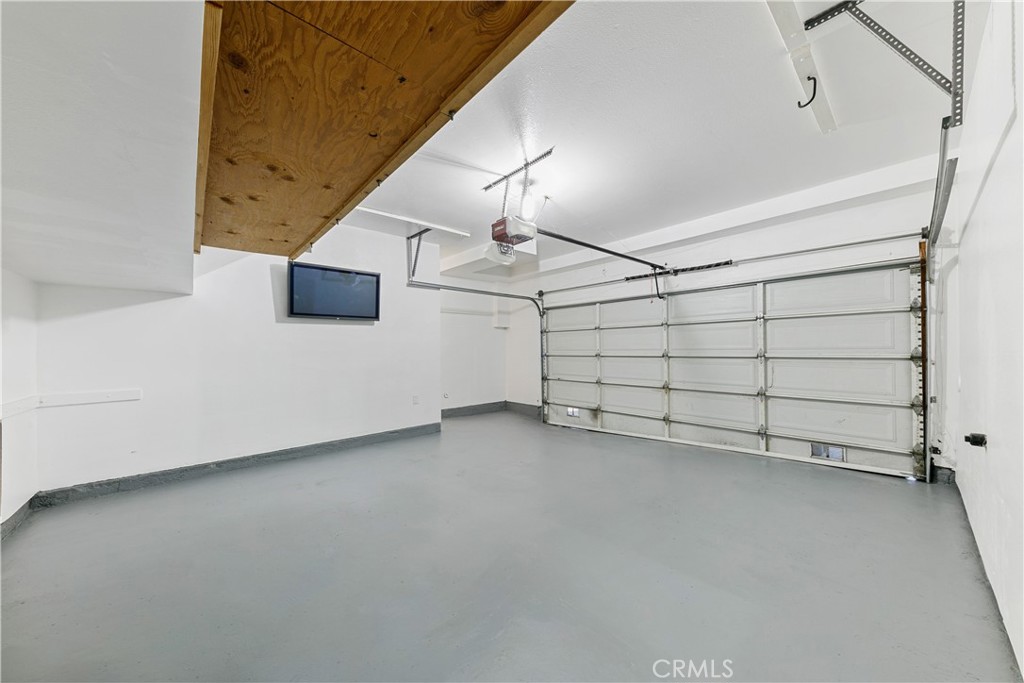 Oakcrest Townhomes (A) (814) - Residential Lease