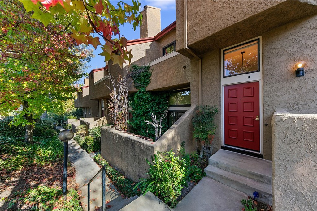 Oakcrest Townhomes (A) (814) - Residential Lease