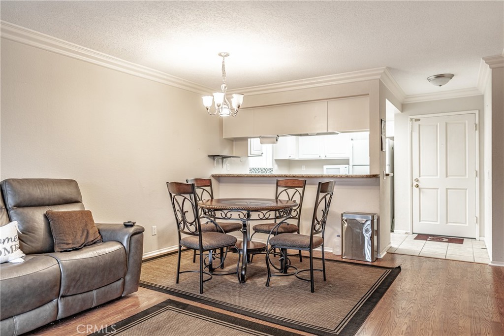 Circle (CA) - Residential