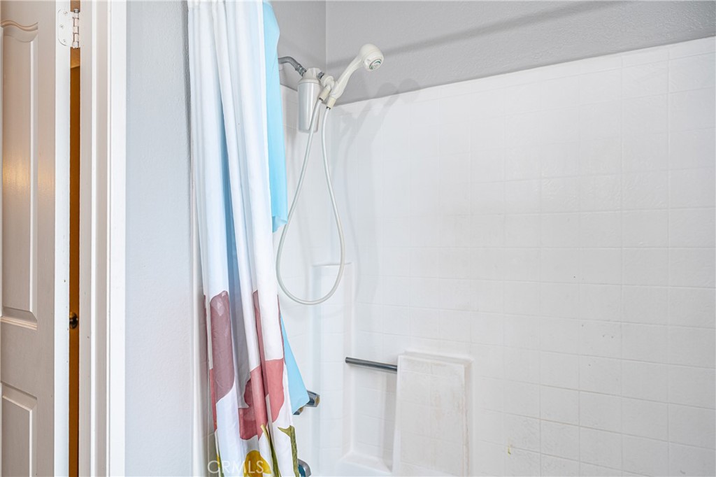 Circle (CA) - Residential