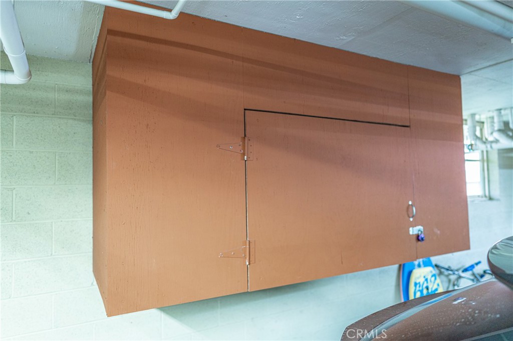 Circle (CA) - Residential