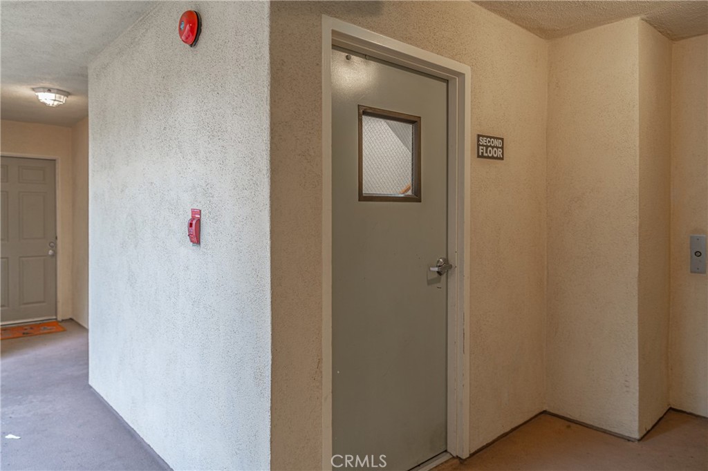 Circle (CA) - Residential