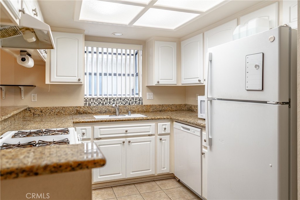 Circle (CA) - Residential