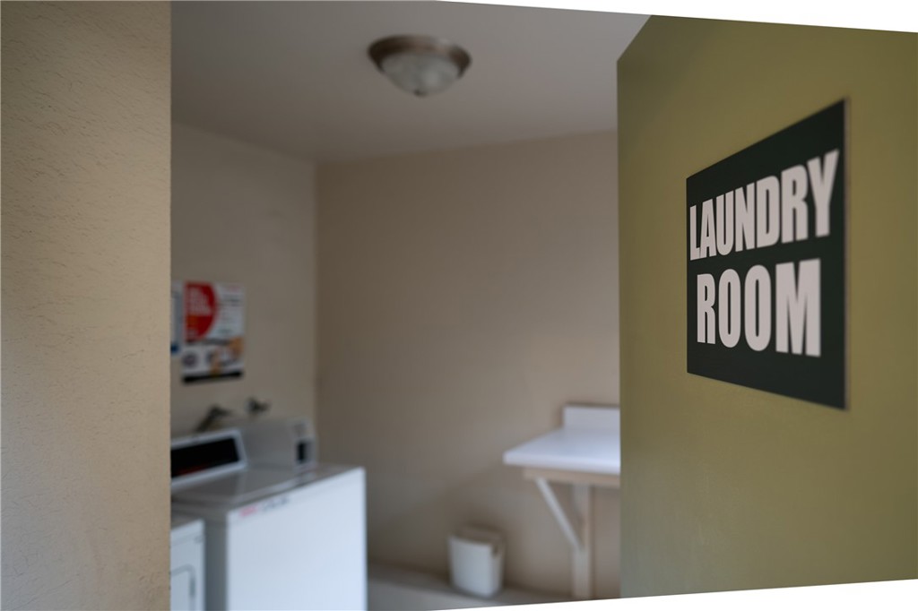 Circle (CA) - Residential