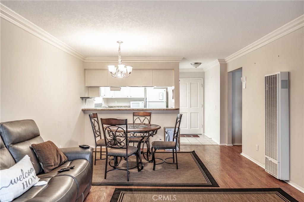 Circle (CA) - Residential