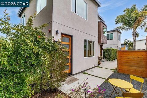 Photo of 1169 Hearst Ave AVE #B, Berkeley, CA 94702 (MLS # 41139590)