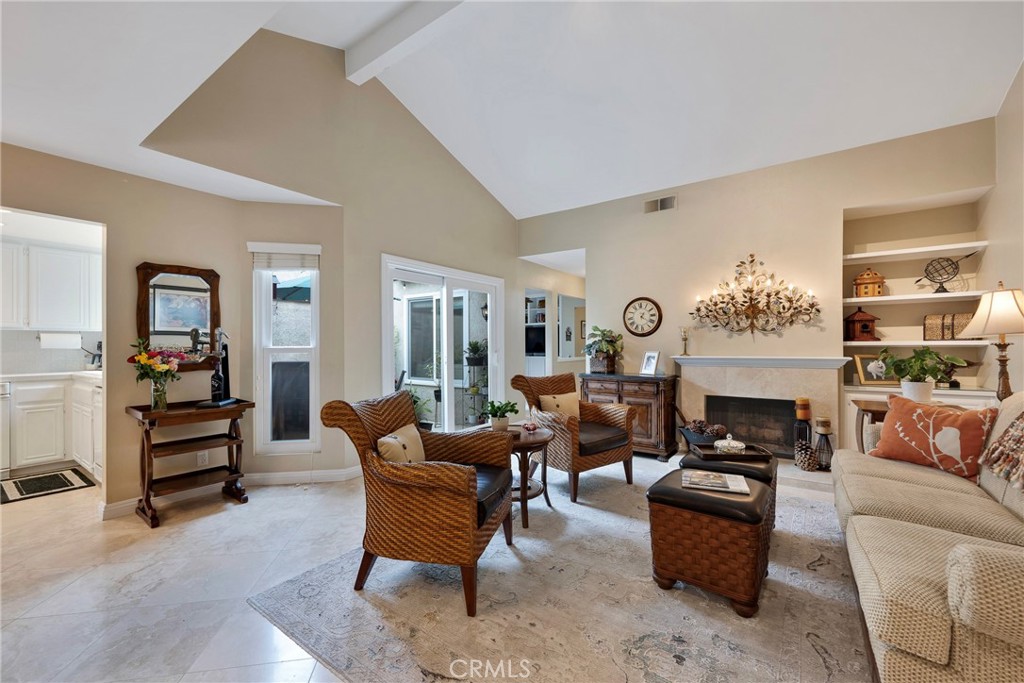 2724 Torrey Pine