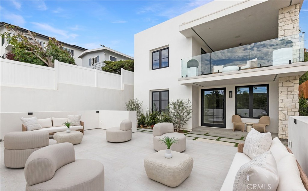 33852 Silver Lantern Street