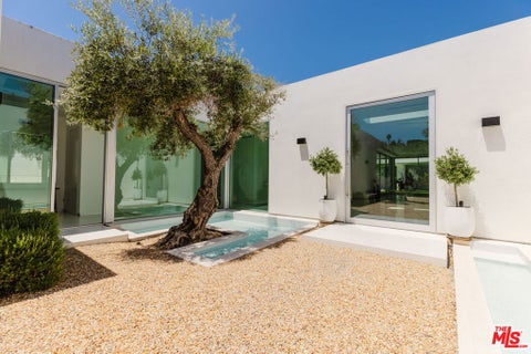 Photo of 1029 Wallace RDG, Beverly Hills, CA 90210 (MLS # 26850281)