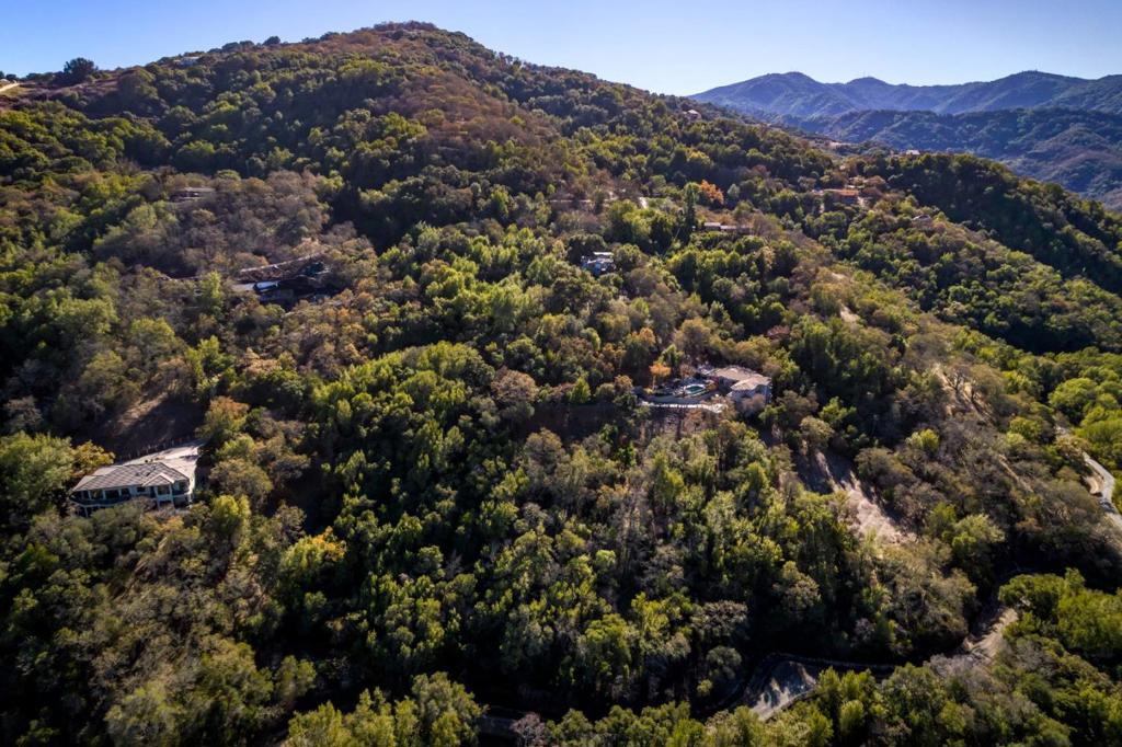 21292 Cinnabar Hills Road