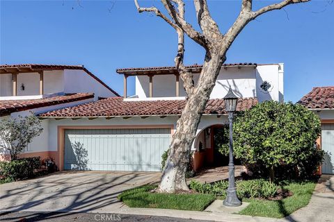 Photo of 5 Via La Cima, Rancho Palos Verdes, CA 90275 (MLS # SB25280791)