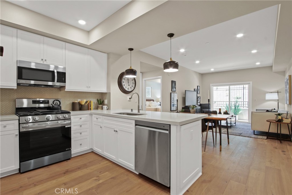 G Plan - Kitchen