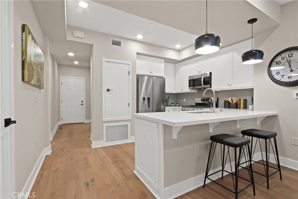 927 Deep Valley Drive 115