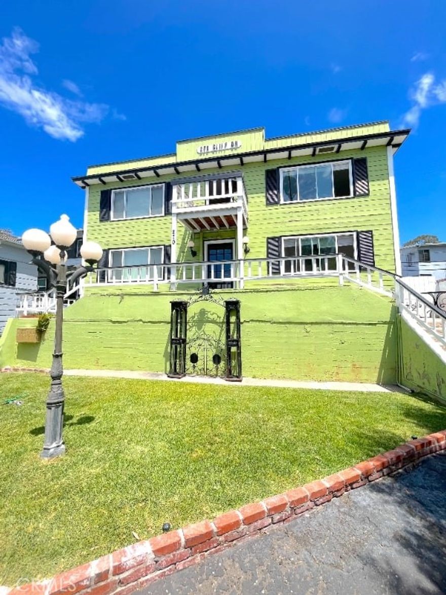 THIS CHARMING TOP FLOOR 1 BEDROOM UNIT HAS STUNNING OCEAN VIEWS OFF THE LIVING ROOM AND IS WALKING DISTANCE FROM THE WATER! Located in a picturesque small beach building in Laguna, the apartment is very close to the water and offers a serene coastal living experience. The apartment is situated in the best part of Laguna, you can easily walk to all the finest dining and shopping options the city has to offer. It is just a couple of doors down from the Urth Cafe and Las Brisas, two popular and well-regarded eateries. Additionally, Jahraus Park and Main Beach are right across the street, making it a convenient location for those who enjoy outdoor activities and the beach lifestyle. Inside the apartment, the large living room windows have amazing views of the ocean and lightens up the space. Ceiling fans in the bedroom and living room helps to keep the unit cool and comfortable. Laundry facilities located on site. One parking space available for $95/Month. TWO WEEKS FREE PROMOTION!!