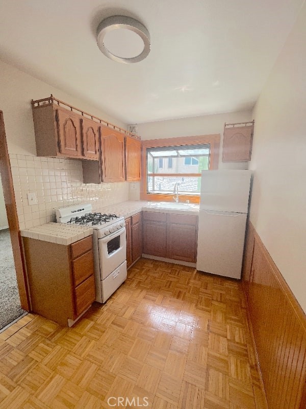 Main Beach (BCH) - Residential Lease