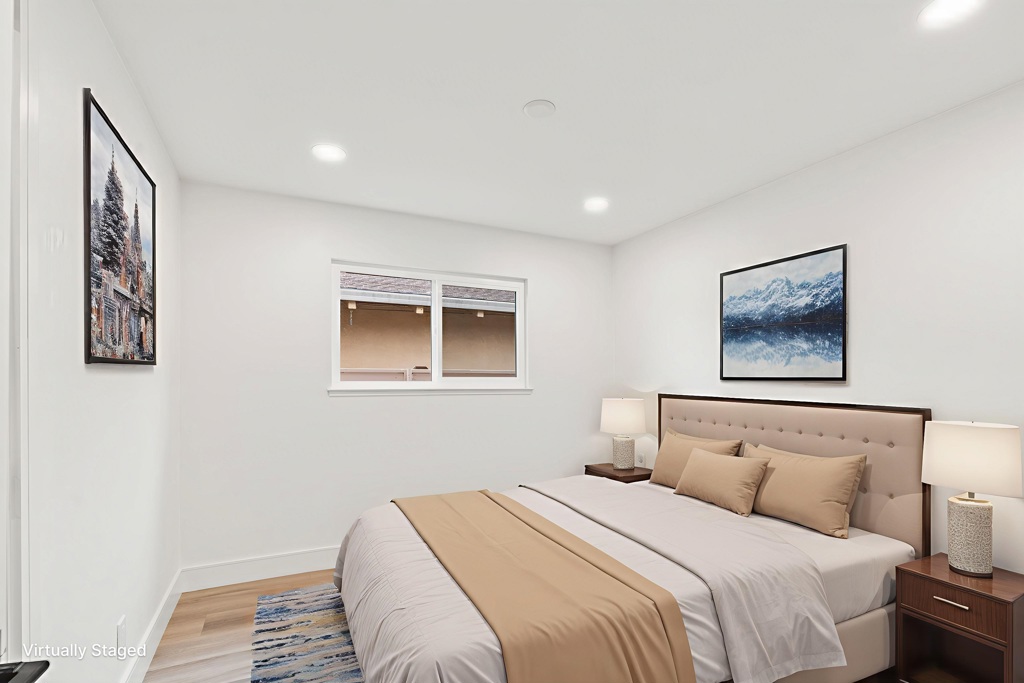 LAKE ALHAMBRA - Residential