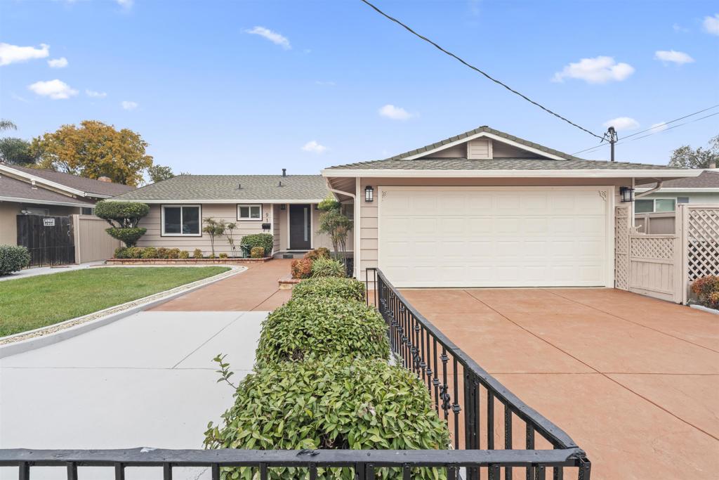 LAKE ALHAMBRA - Residential