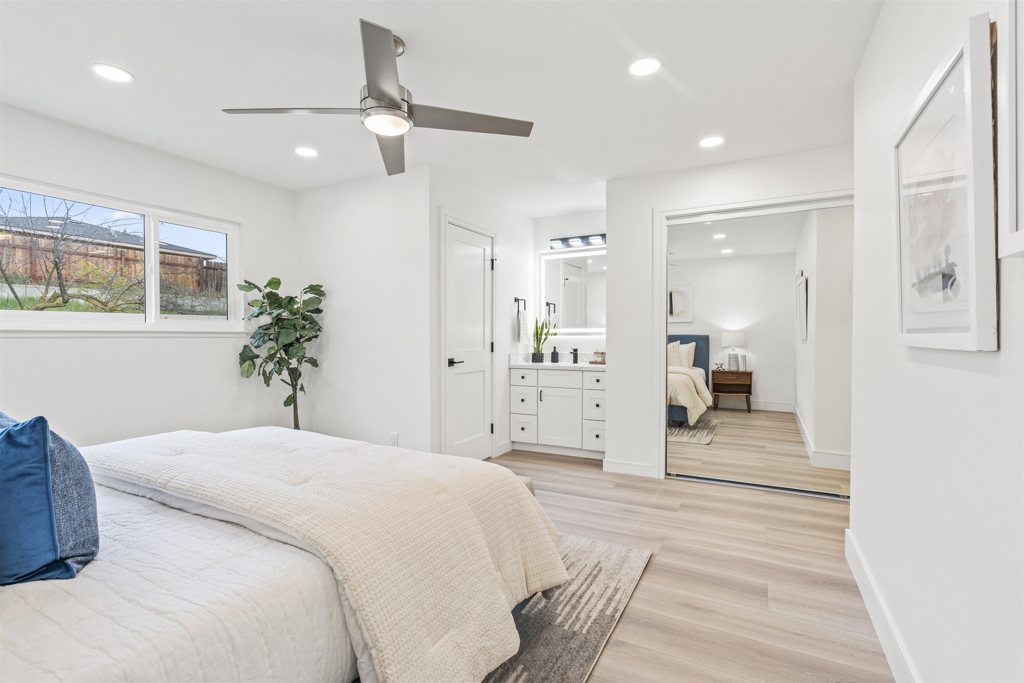 LAKE ALHAMBRA - Residential