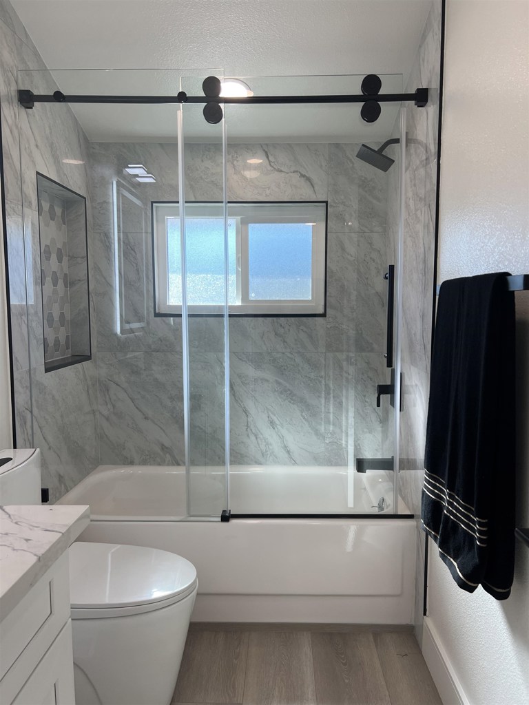 LAKE ALHAMBRA - Residential