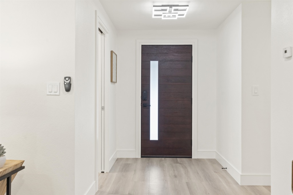 LAKE ALHAMBRA - Residential