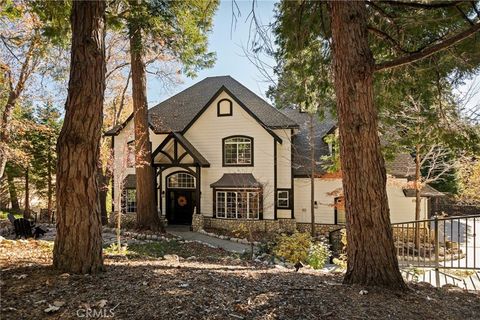 Photo of 267 Pheasant Run, Lake Arrowhead, CA 92352 (MLS # IG25274952)