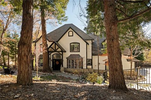 Photo of 267 Pheasant Run, Lake Arrowhead, CA 92352 (MLS # IG25274952)