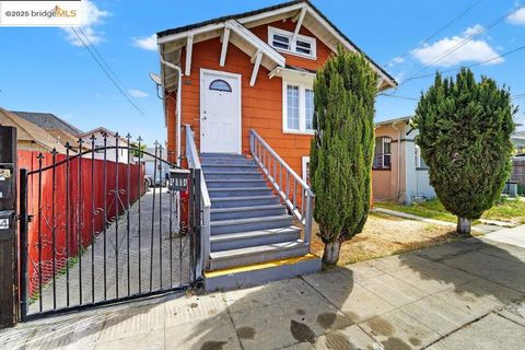 Photo of 4114 E 17Th St St, Oakland, CA 94601 (MLS # 41103303)