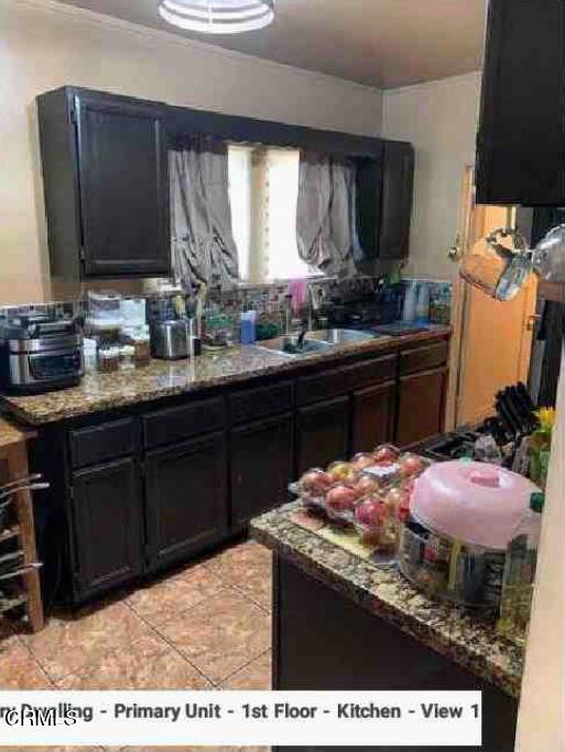 1652 W 67th Street