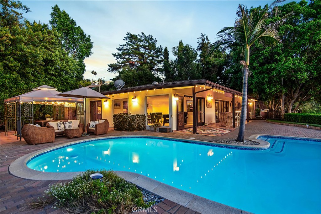 3701 Royal Meadow