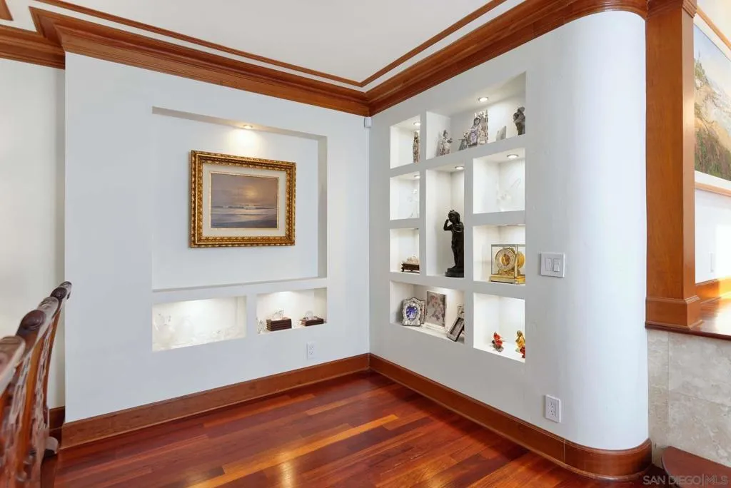 La Jolla, California 92037, United States, 3 Bedrooms Bedrooms, ,3 BathroomsBathrooms,Residential,Active,152760